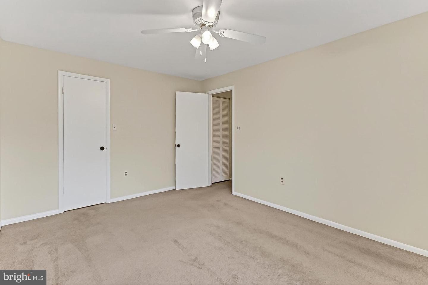 1948 Kennedy Drive #203 photo 20