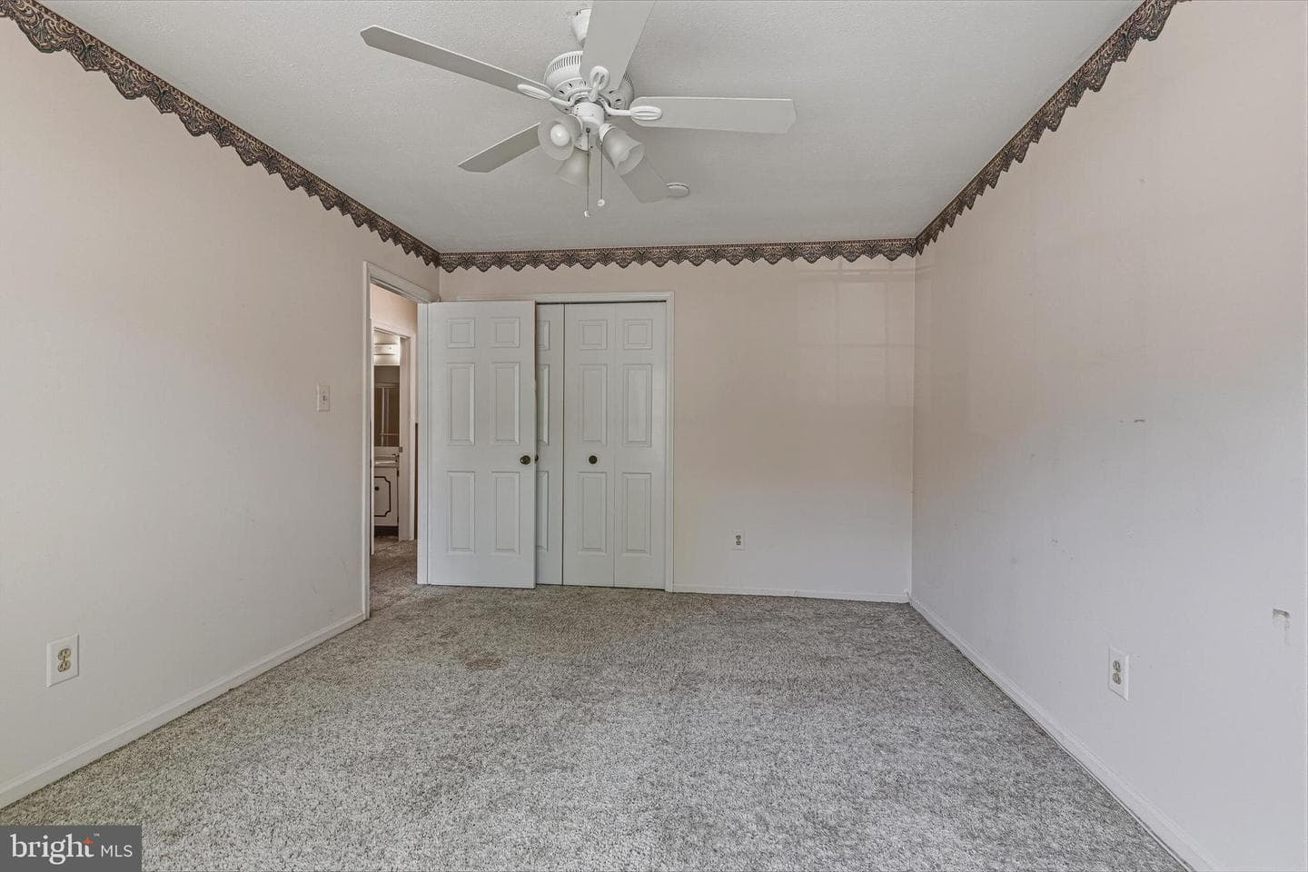 7207 Neaptide Lane photo 30
