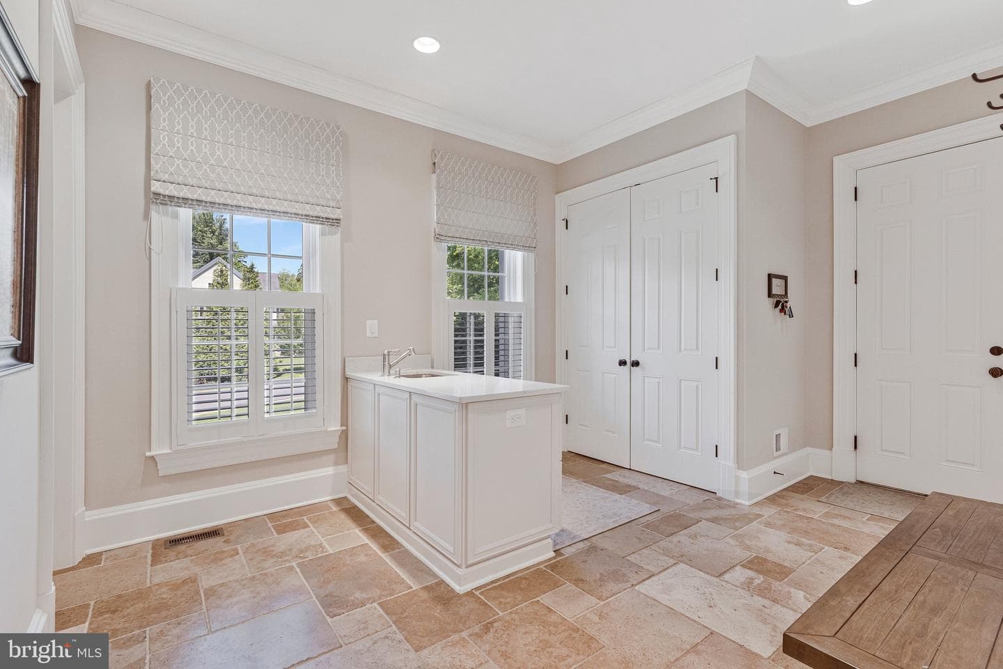 6807 Wemberly Way photo 31