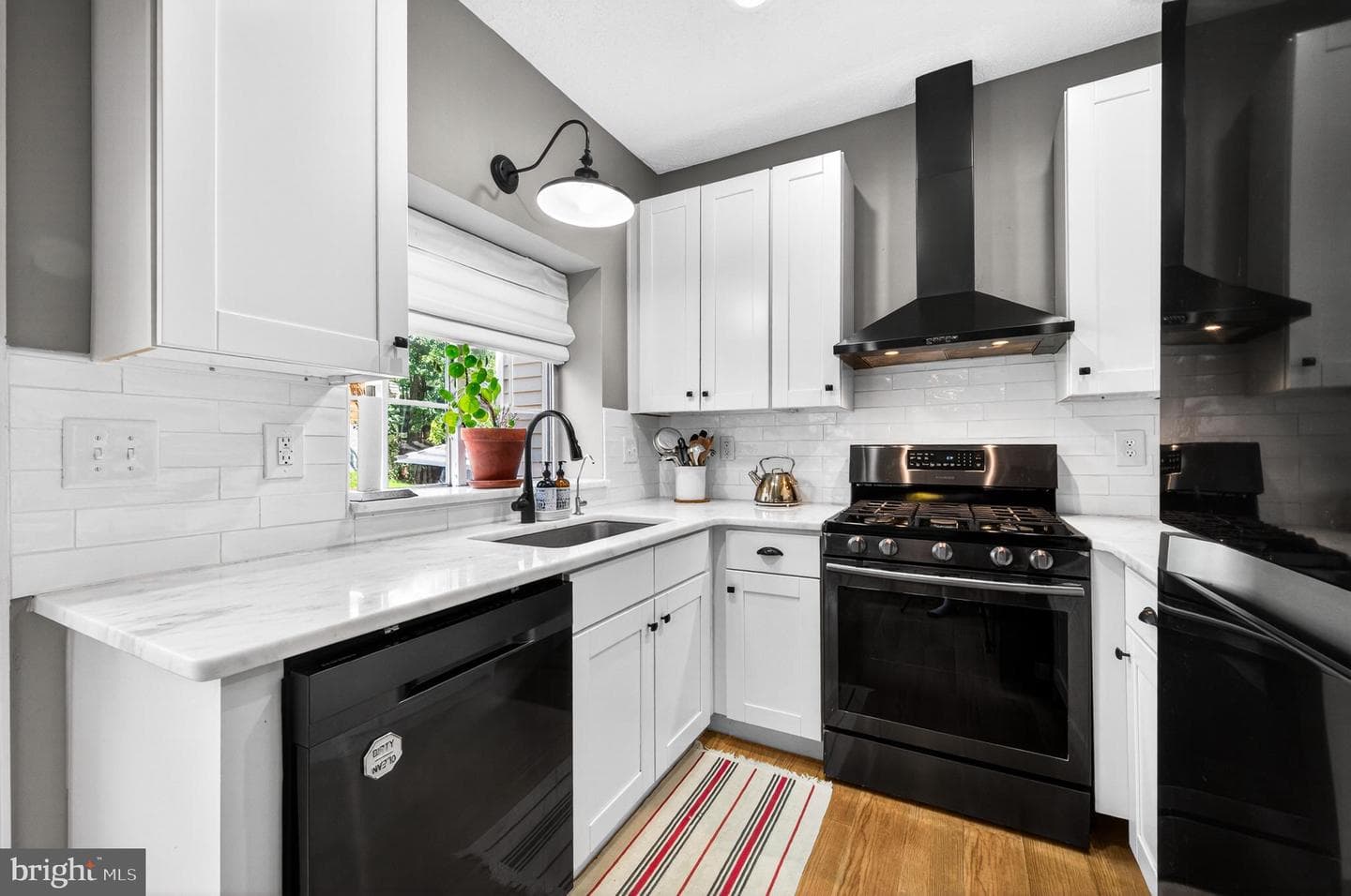 12136 Wedgeway Court photo 4