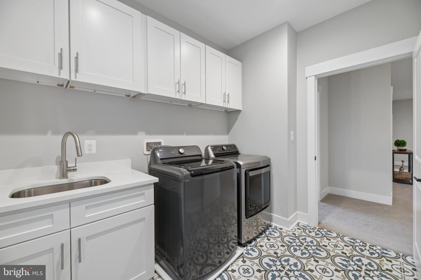2336 N Oak Street photo 78