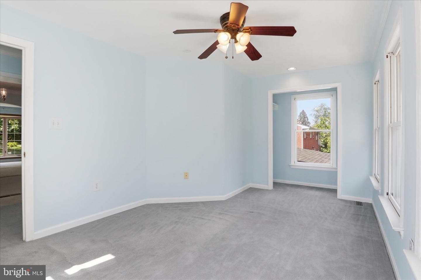6718 Ruskin Street photo 30