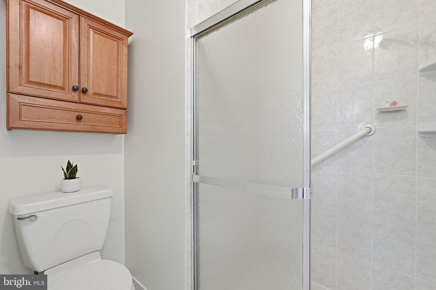 3425 Bedivere Court photo 16