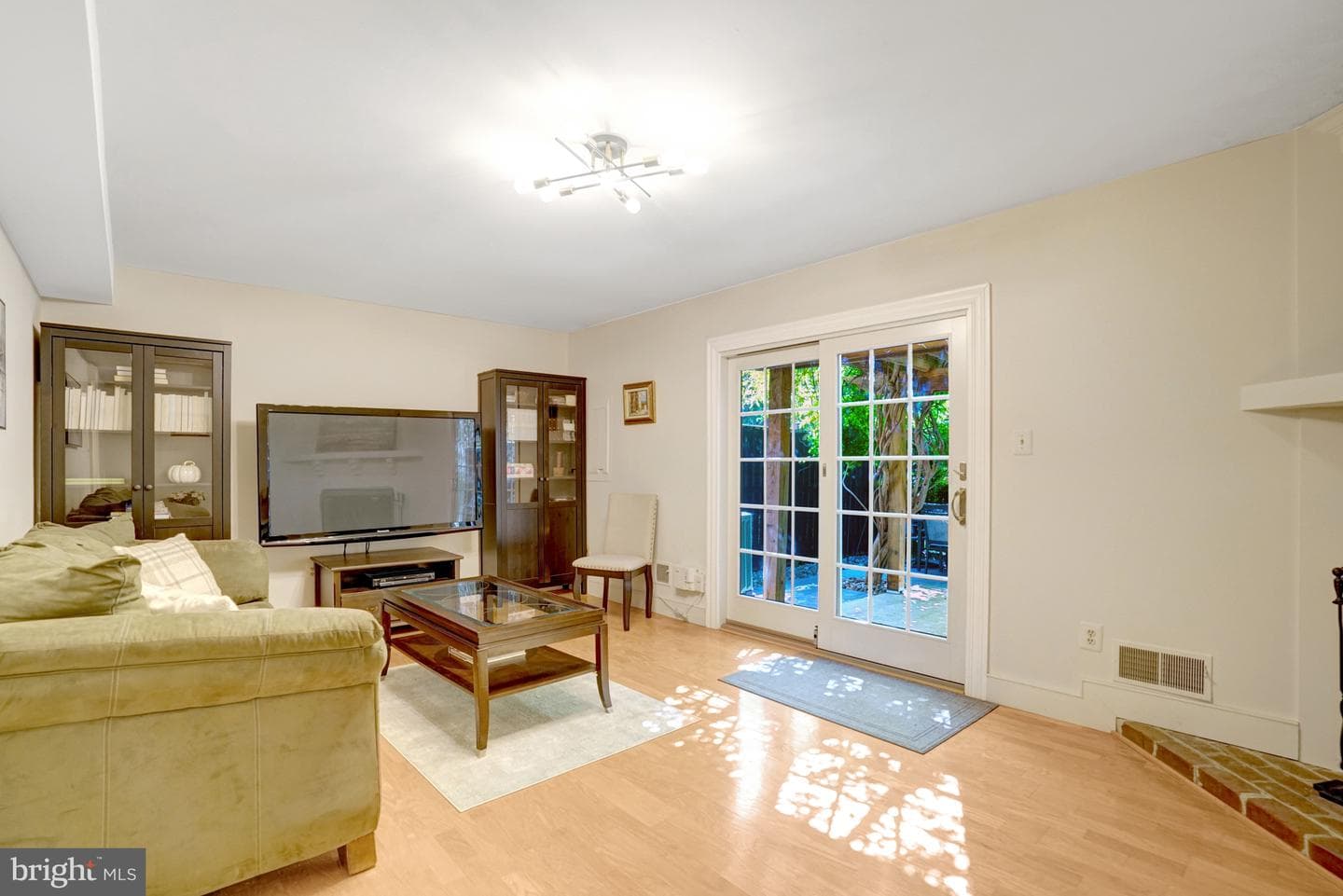 6416 Fleetside Court photo 9