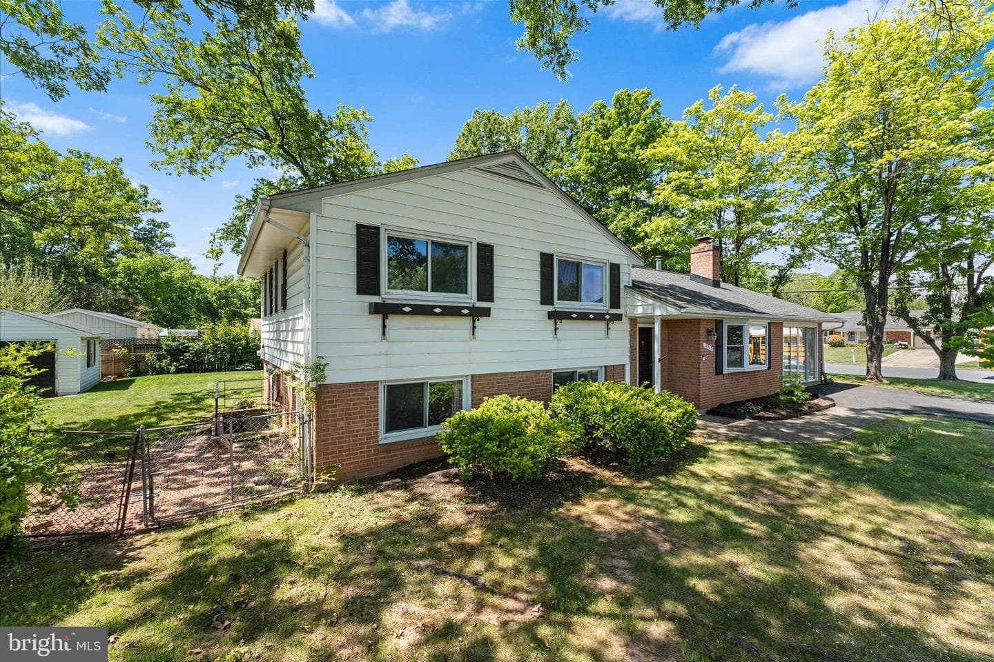 14707 Braddock Road photo 2