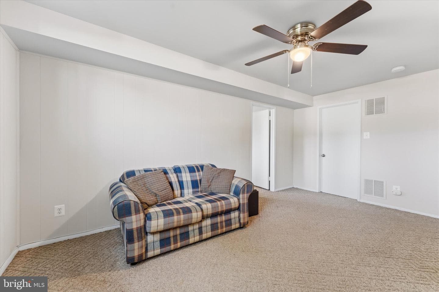 14707 Braddock Road photo 29