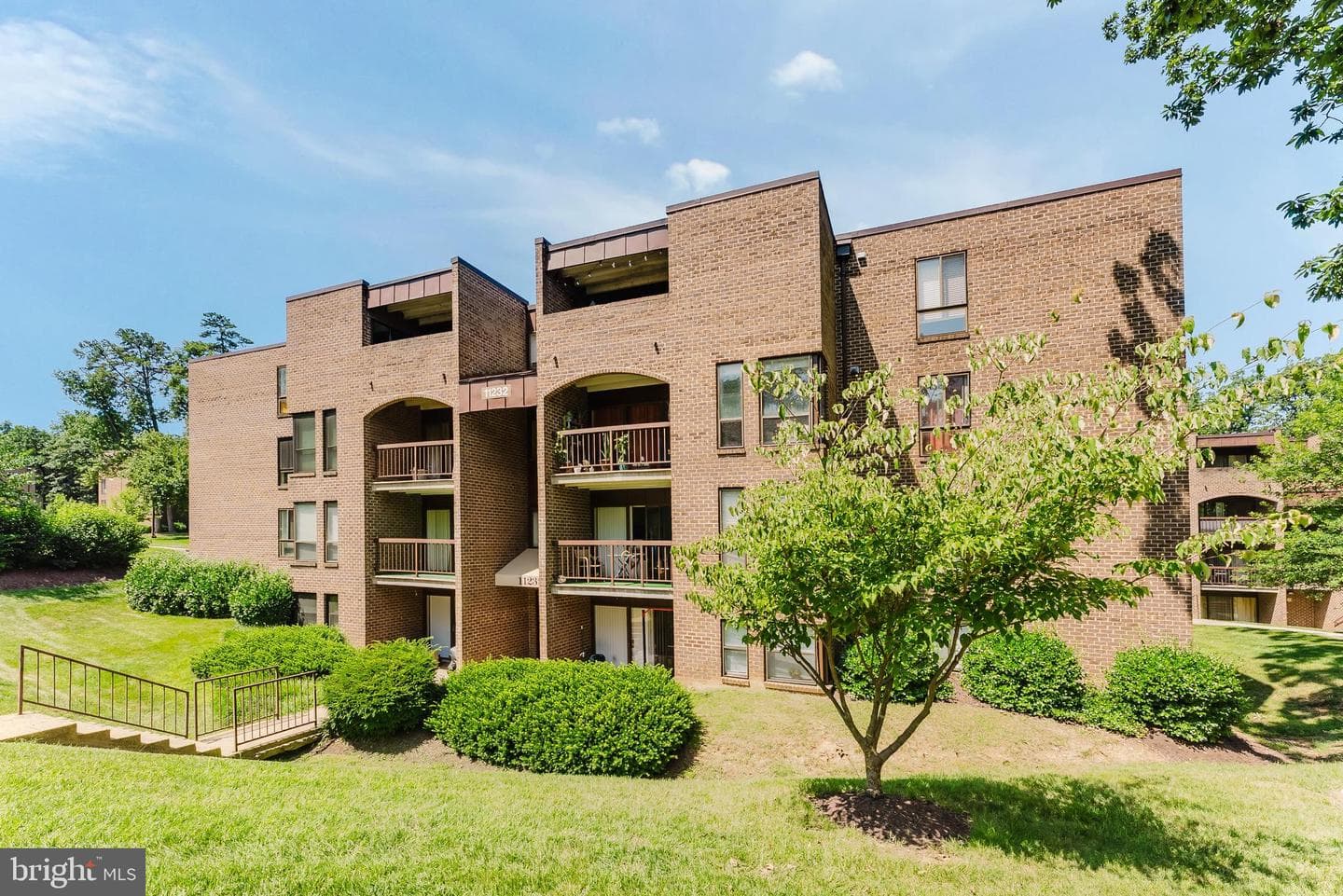 11232 Chestnut Grove Square #233, Reston