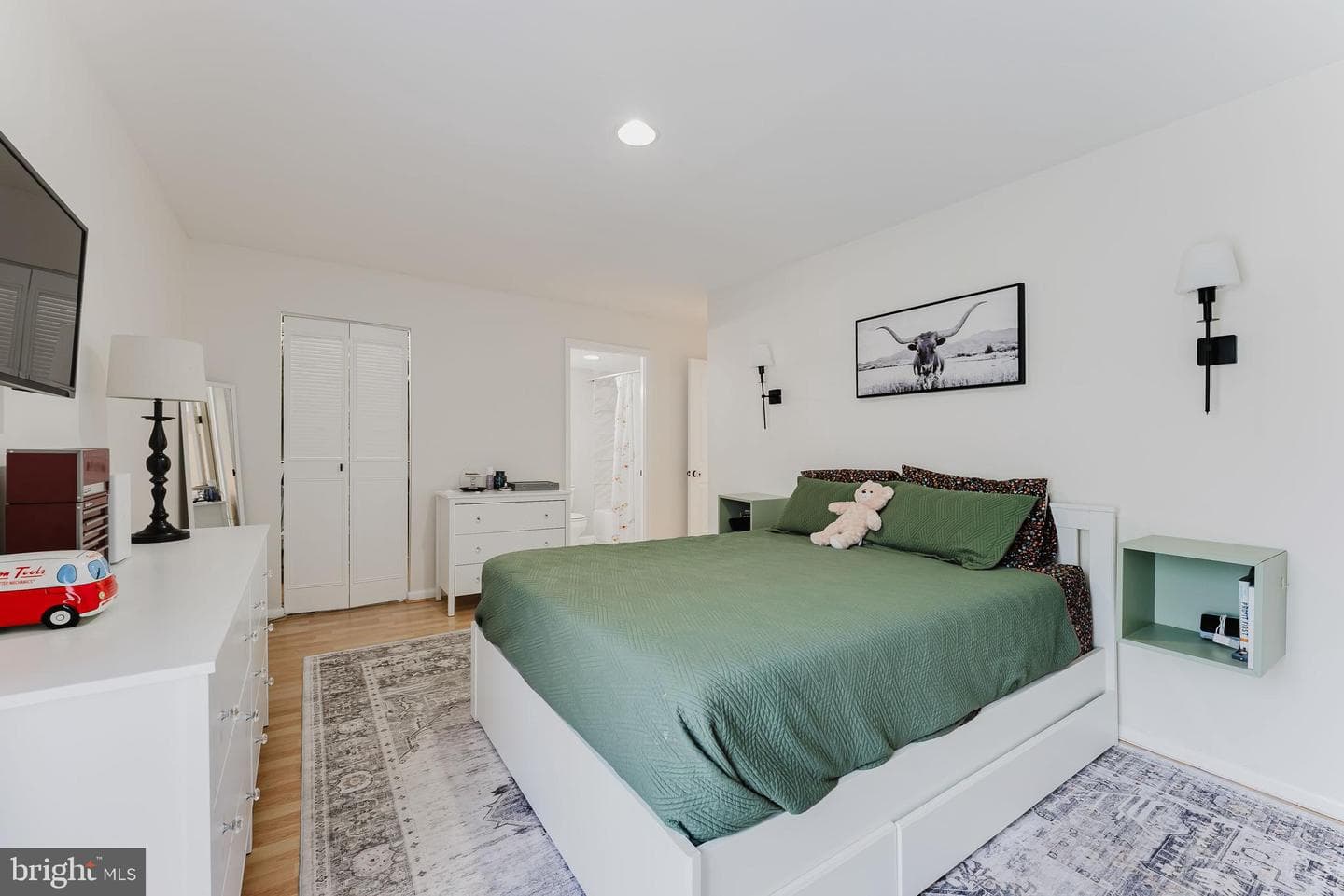 11232 Chestnut Grove Square #233, Reston