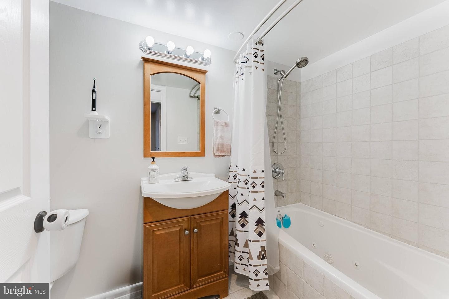 11232 Chestnut Grove Square #233 photo 6