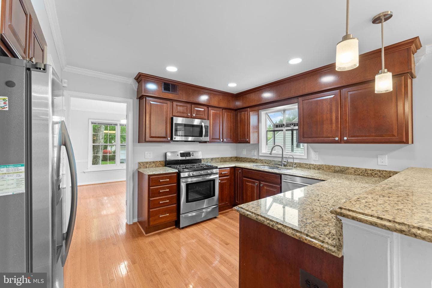 8952 Kenilworth Drive photo 11