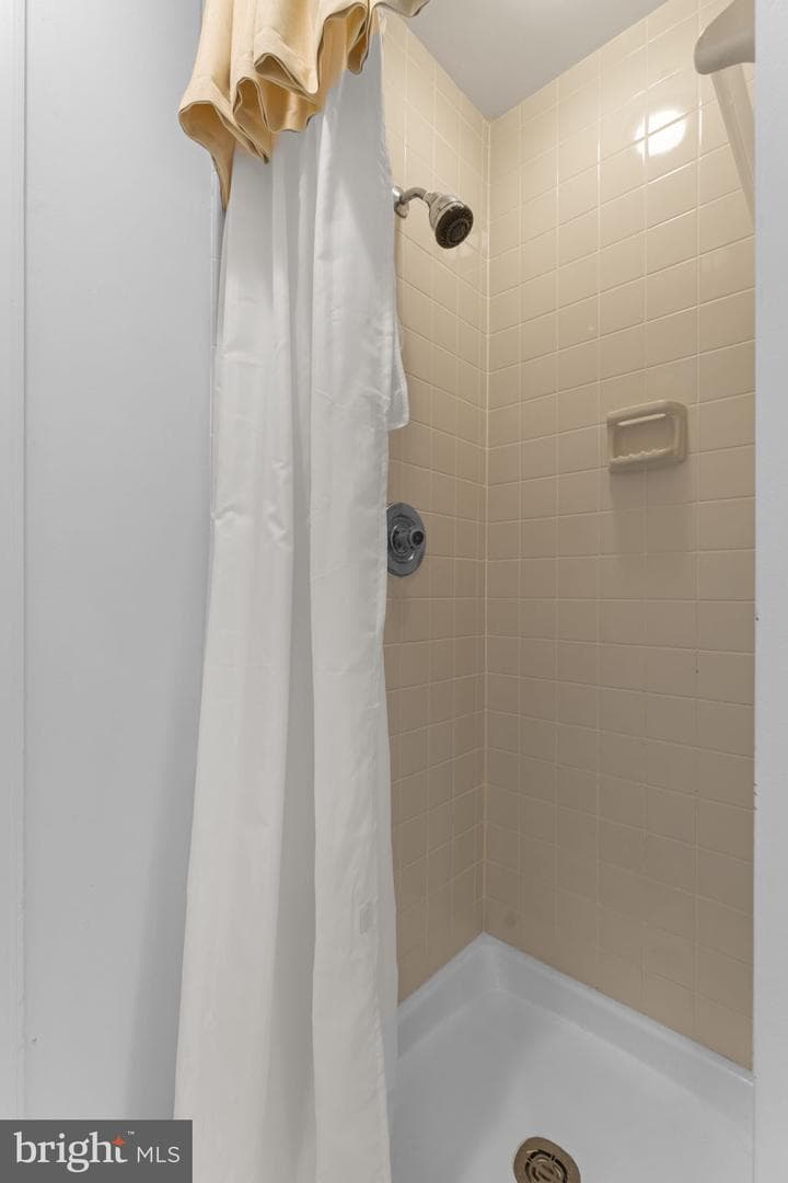 8952 Kenilworth Drive photo 34