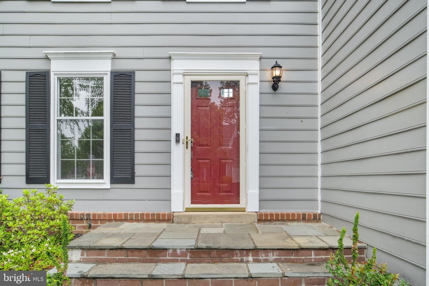 8952 Kenilworth Drive photo 4
