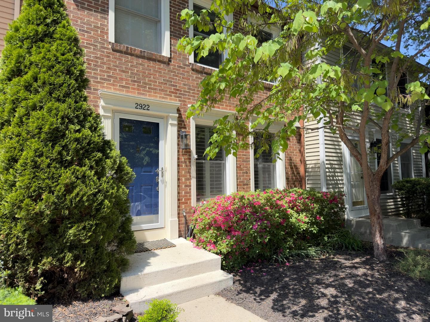 2922 Bridgehampton Court photo 3