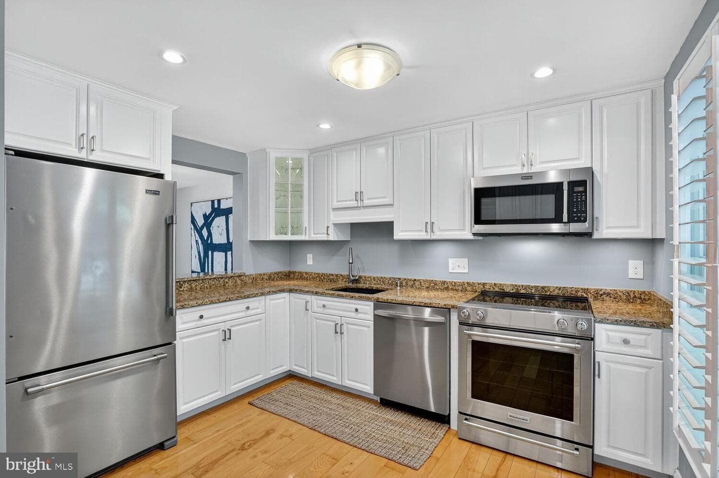 2922 Bridgehampton Court photo 4