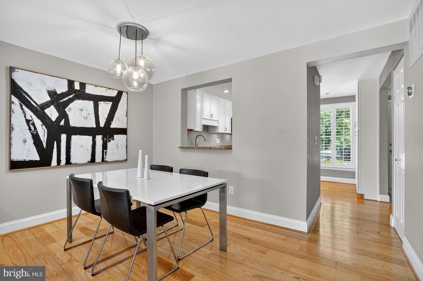 2922 Bridgehampton Court photo 8
