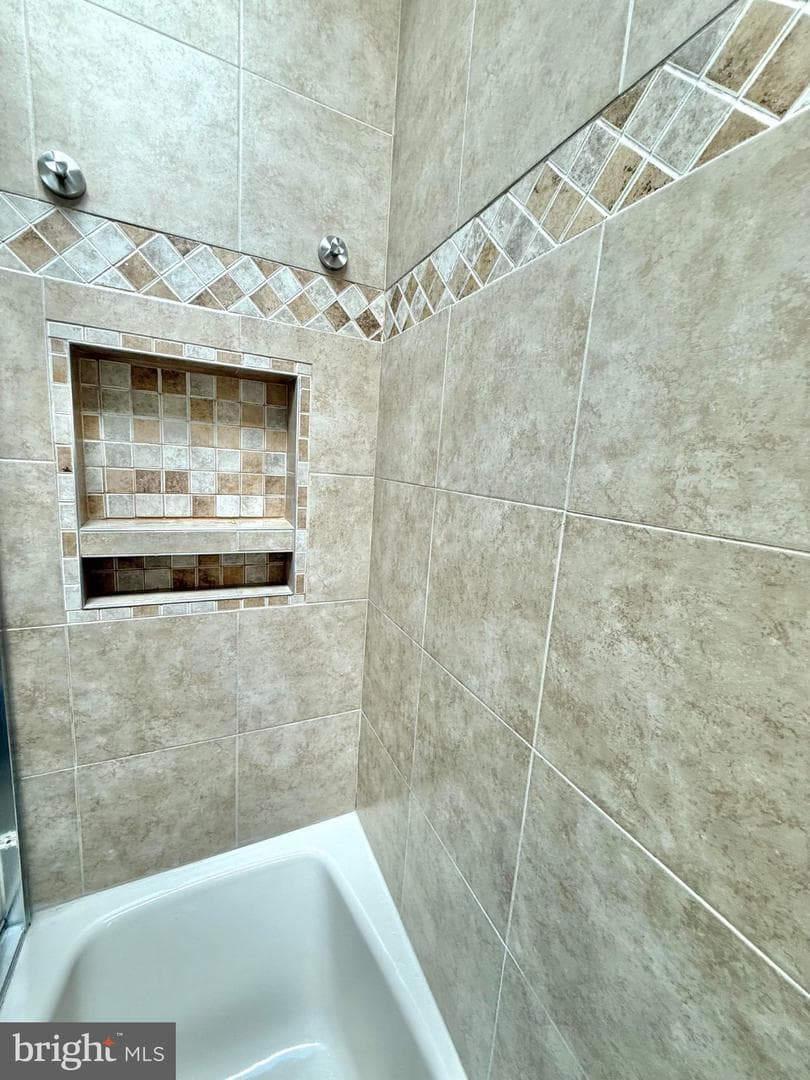 6160 Lucas Pond Court photo 58