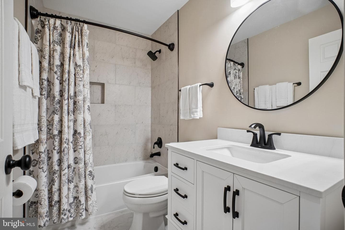 5989 Grand Pavilion Way photo 4
