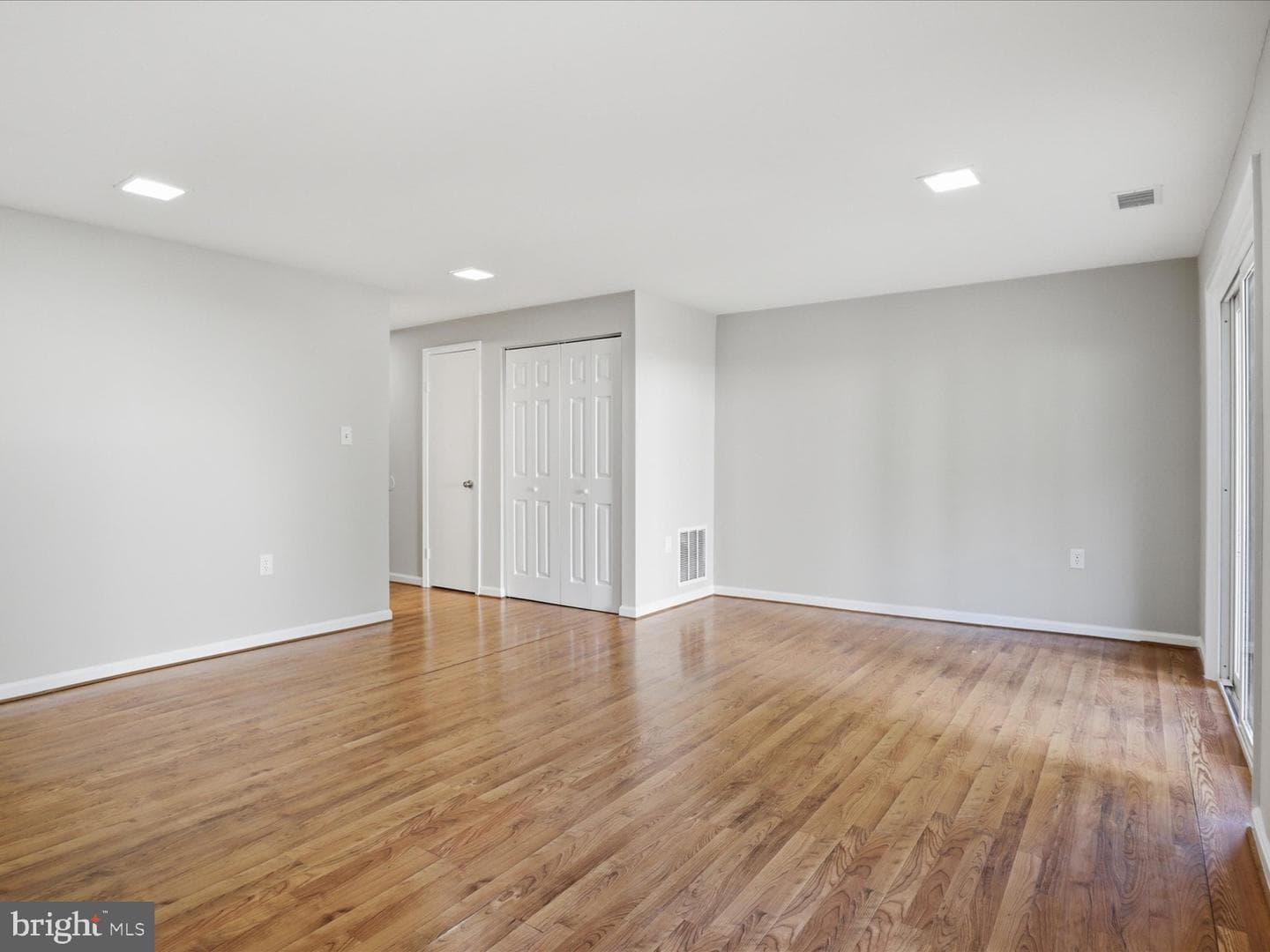 14219 Heritage Crossing Lane photo 27