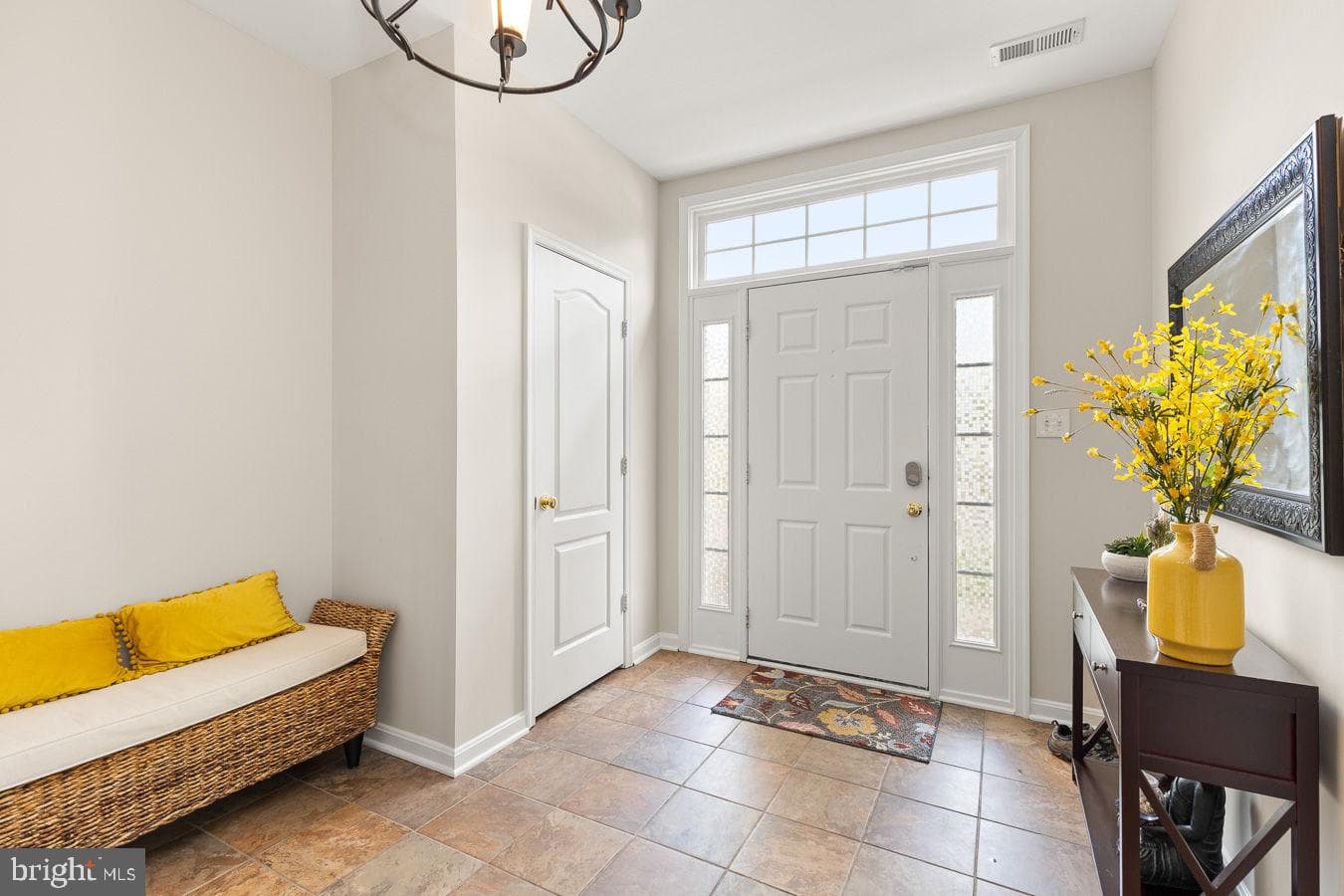 12957 Wood Crescent Circle photo 3