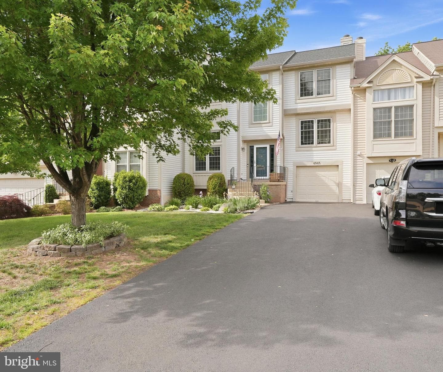 6565 Palisades Drive photo 2