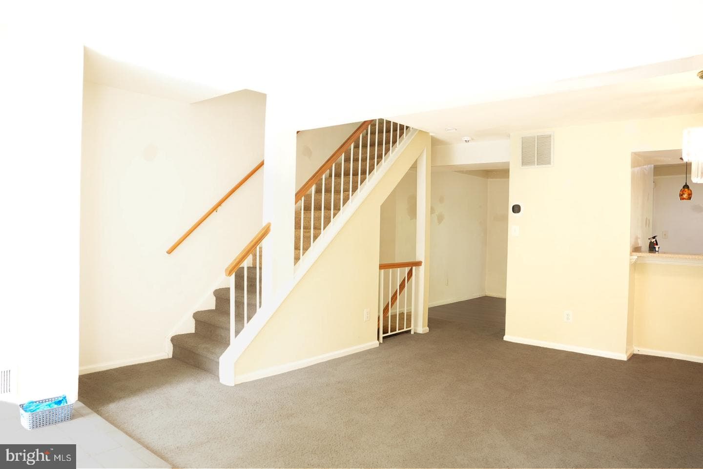 7691 Northern Oaks Court photo 2
