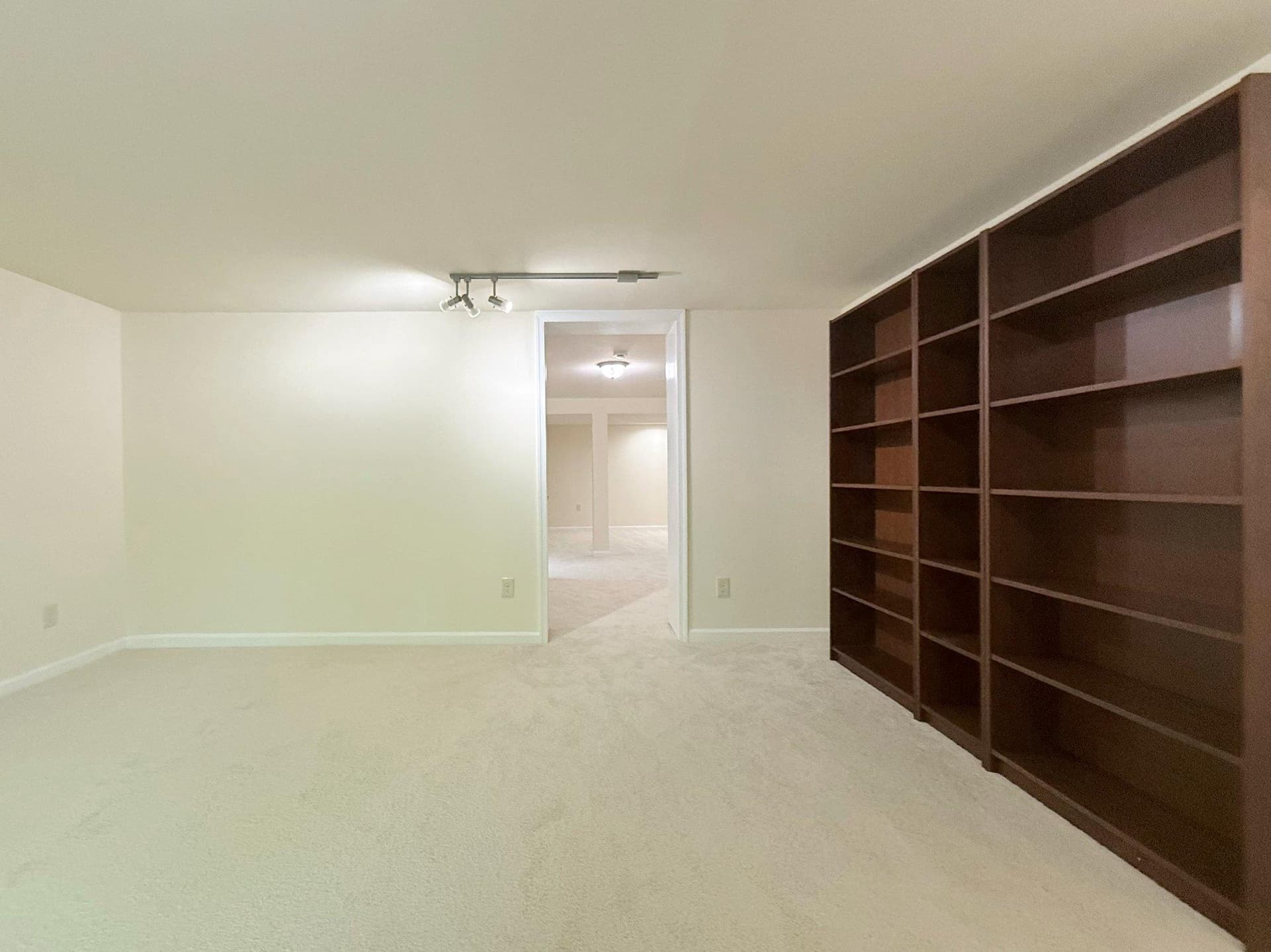 100 James Drive SW photo 21