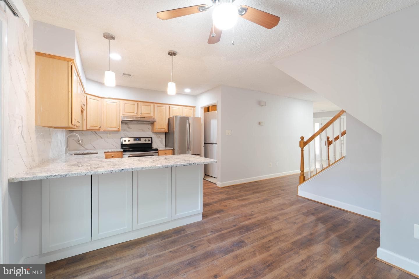 2221 Southgate Square photo 16