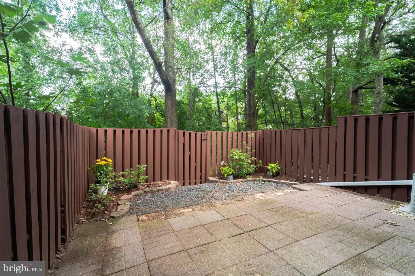 2221 Southgate Square photo 29