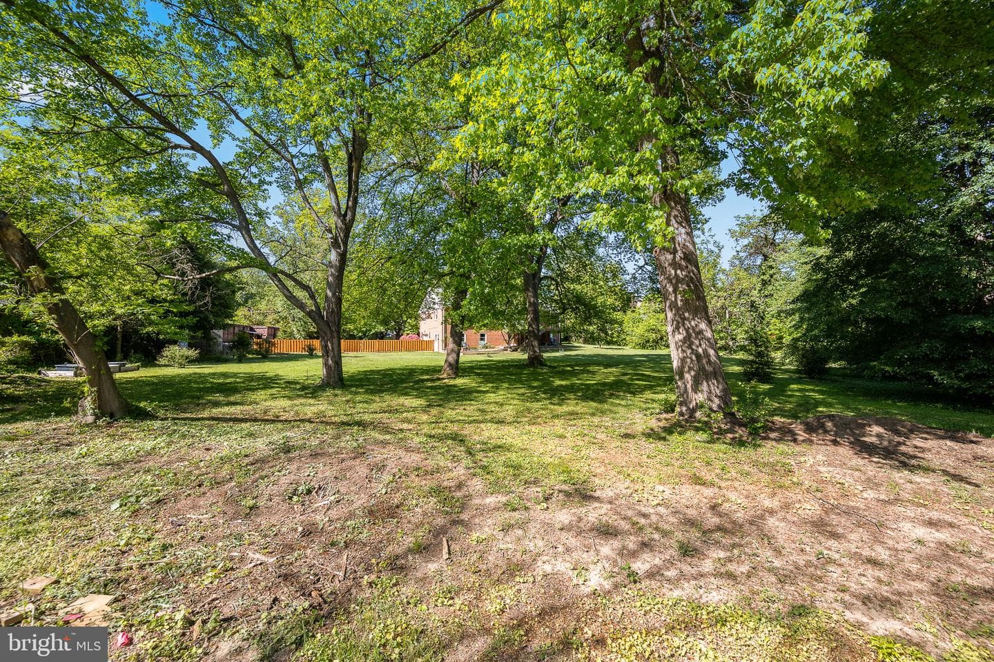 4037 Oxford Street photo 47