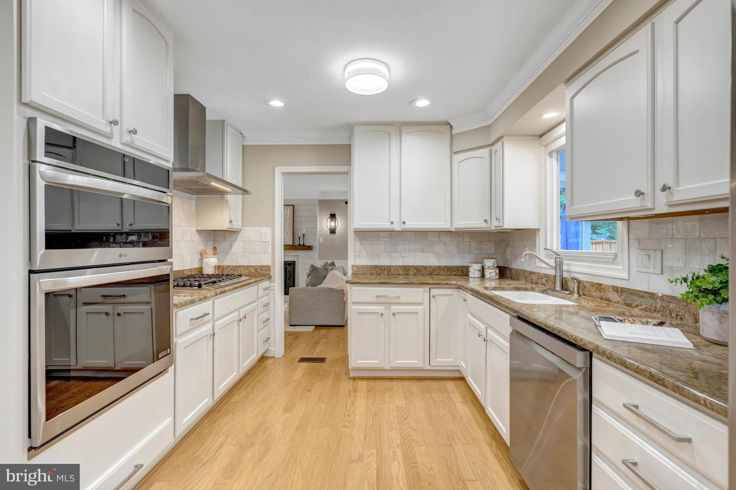 13008 Melville Lane photo 10