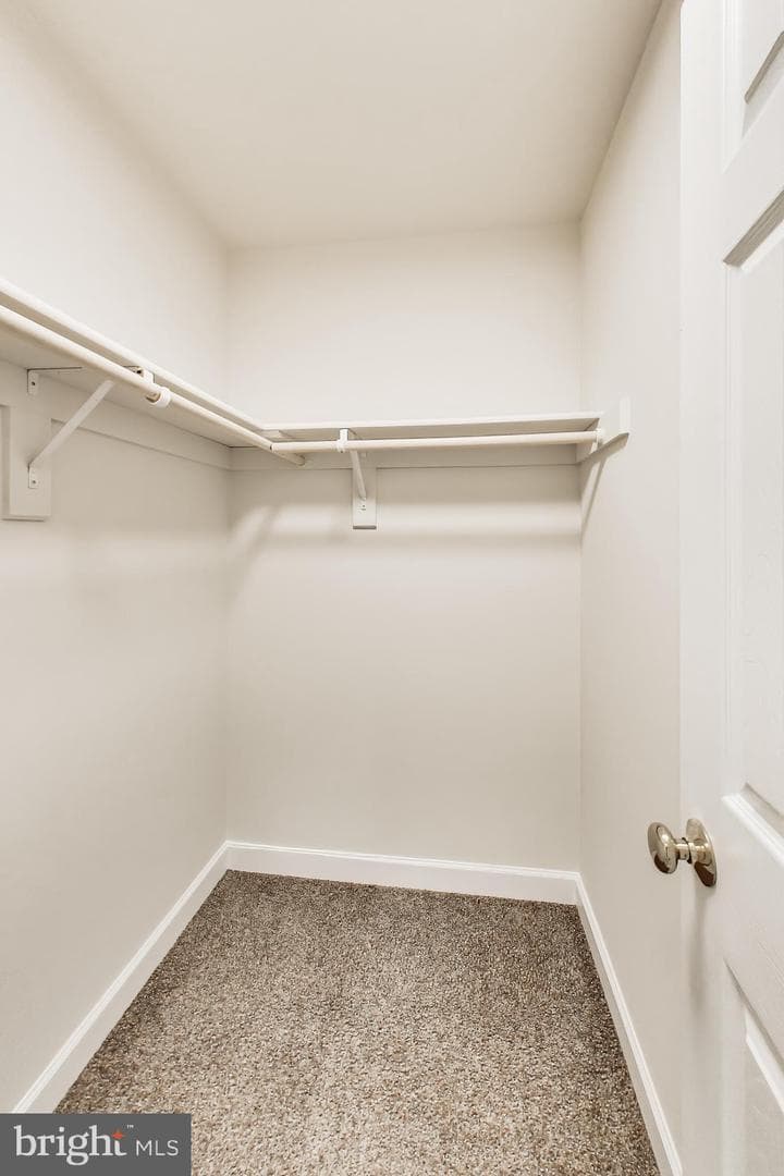 6454 Woodridge Road photo 24
