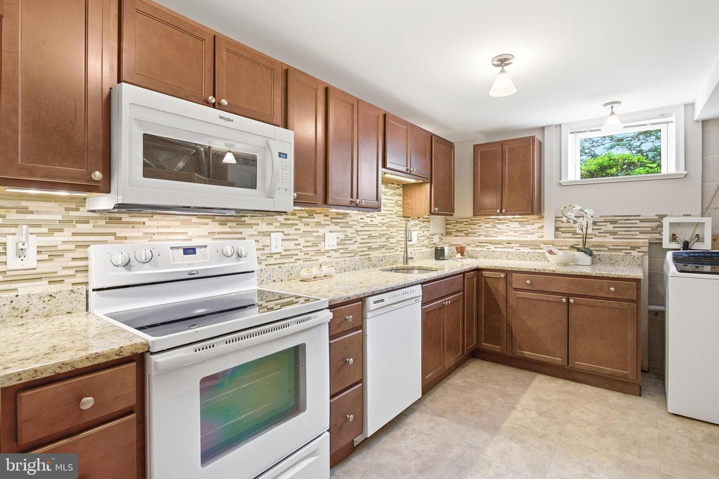 5300 Queensberry Avenue photo 38