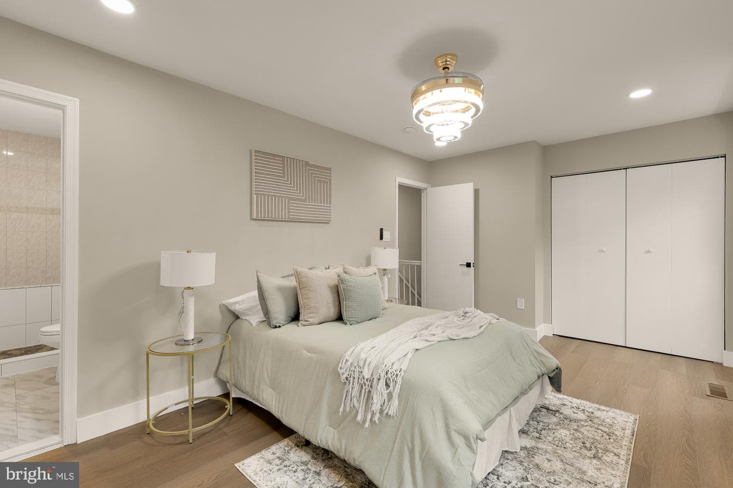 4555 Metro Court photo 22