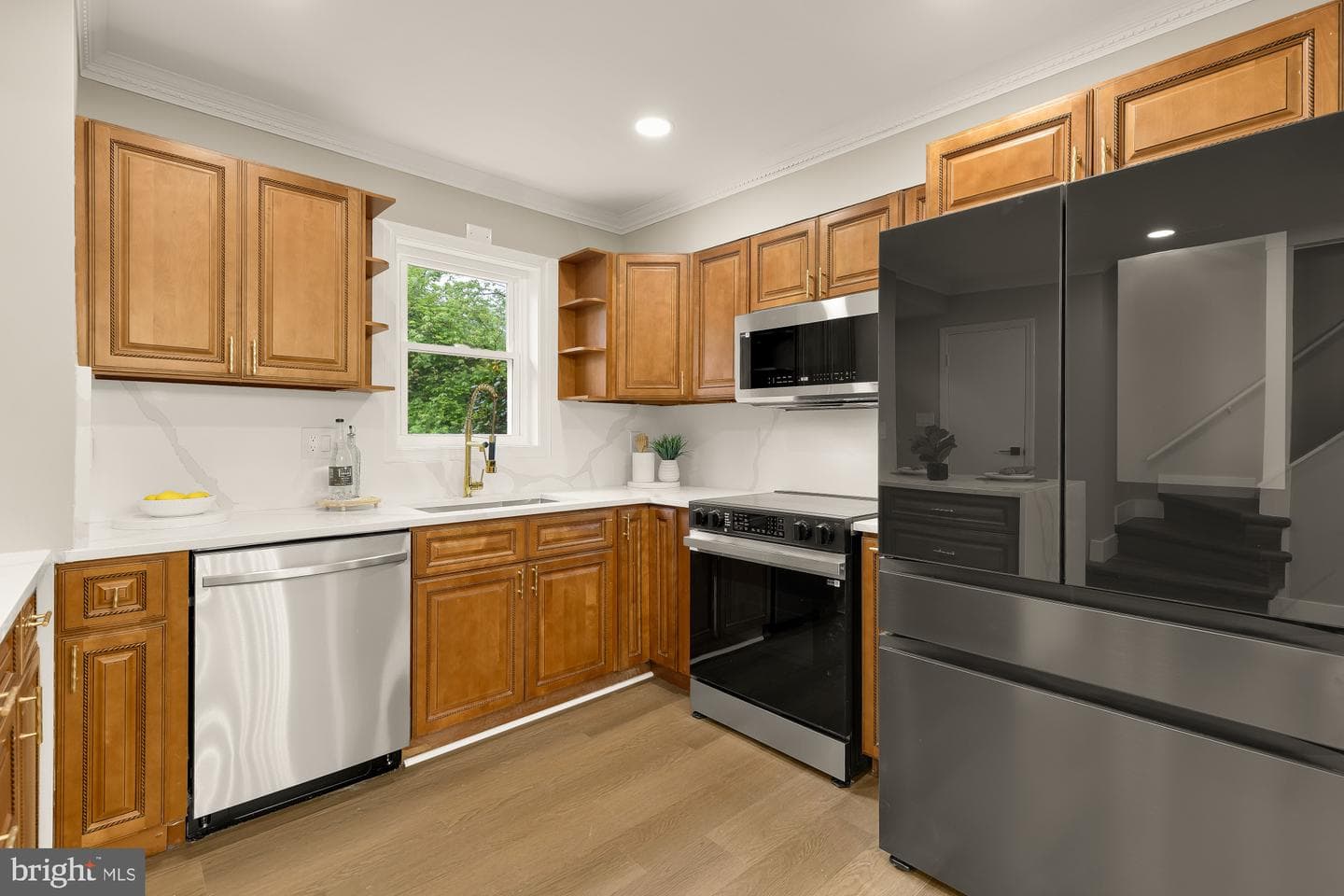 4555 Metro Court photo 6