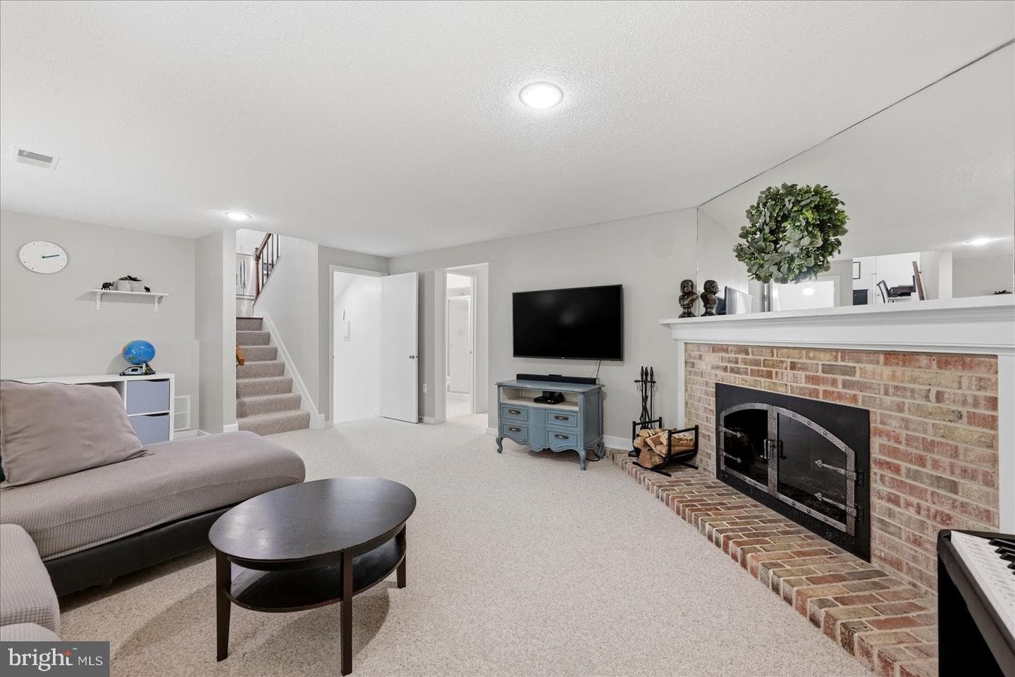 8112 Revatom Court photo 20