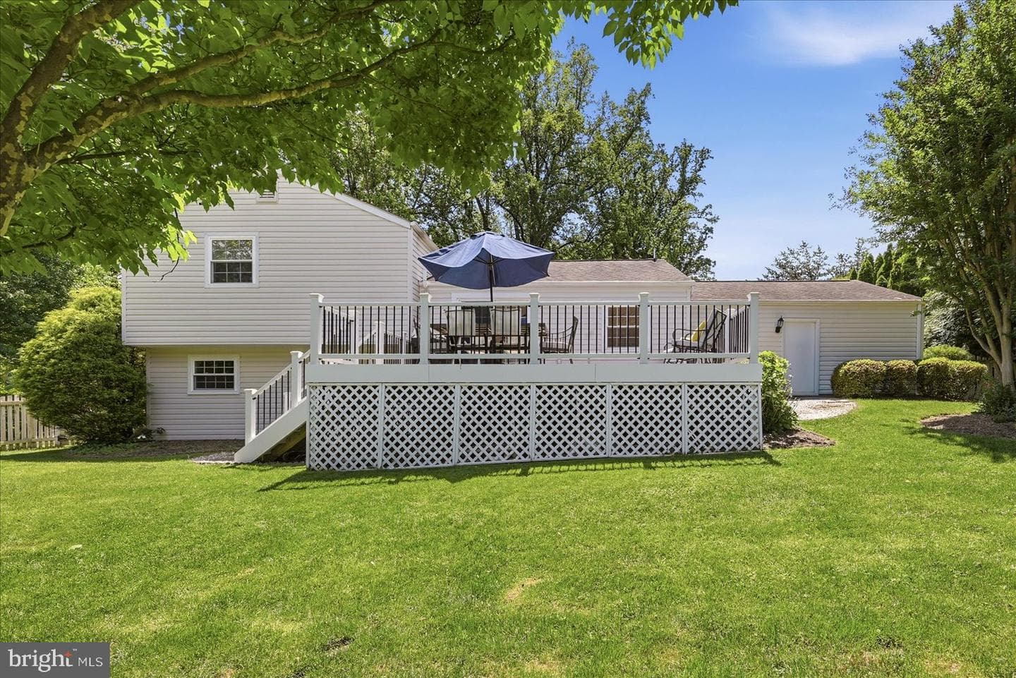 8112 Revatom Court photo 26