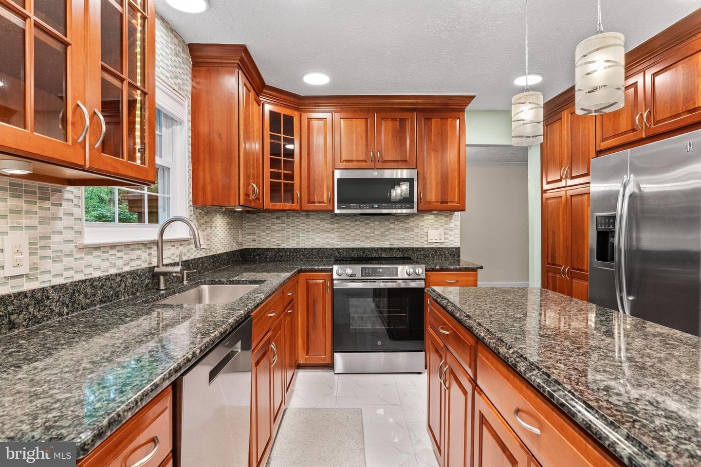 1901 Buckthorn Lane photo 20
