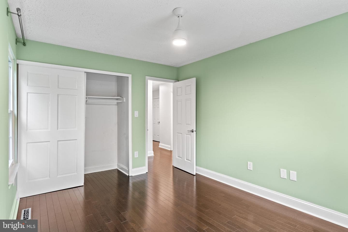 1901 Buckthorn Lane photo 28