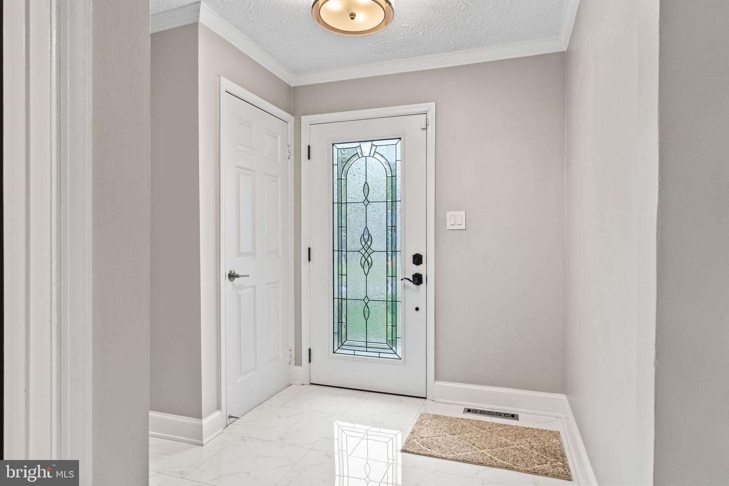 1901 Buckthorn Lane photo 4