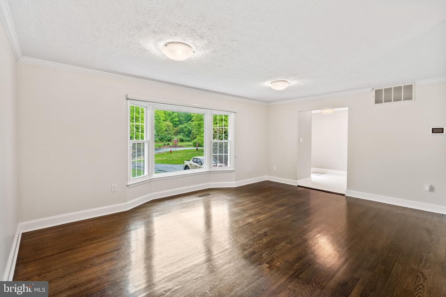 1901 Buckthorn Lane photo 9
