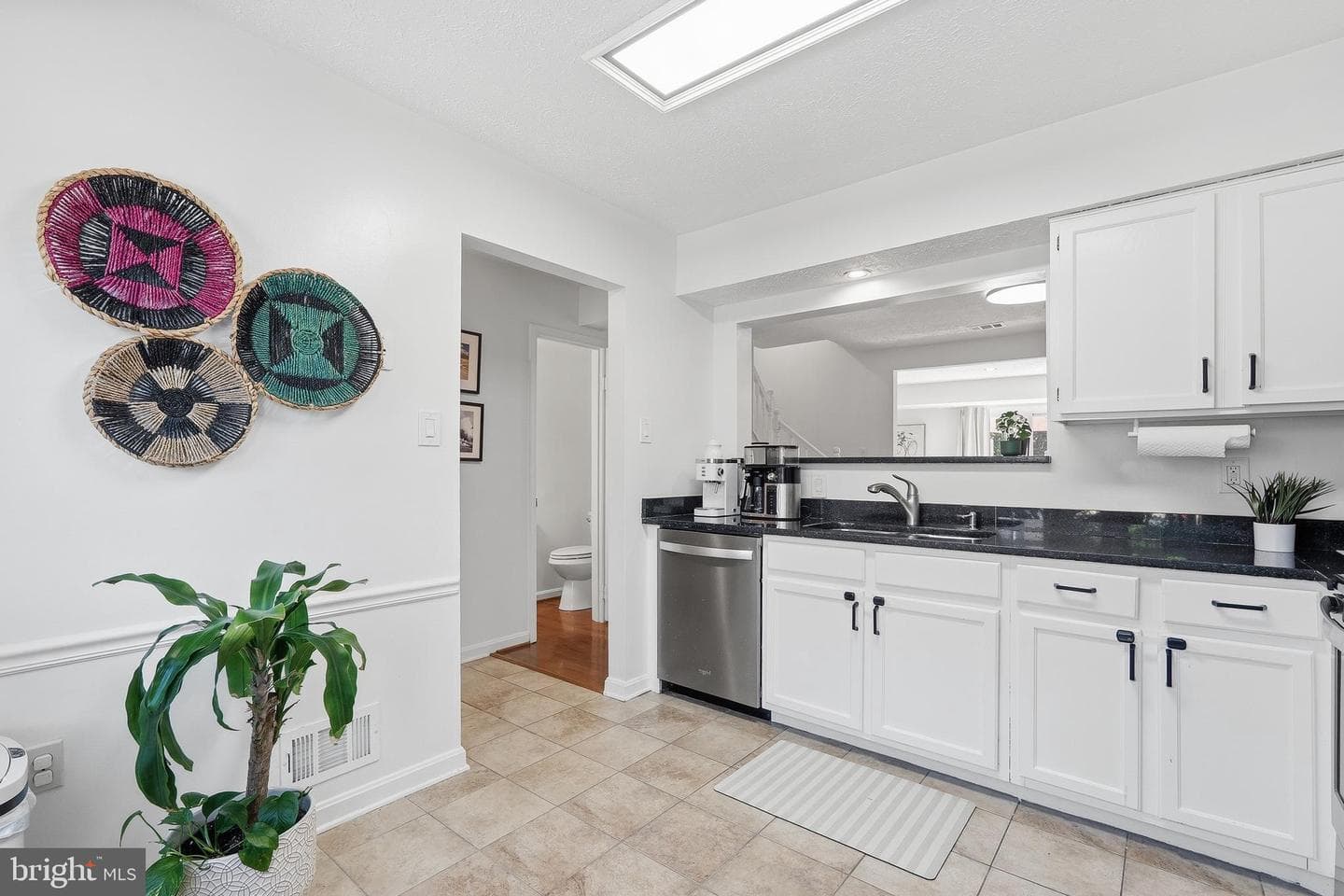 6016 Independence Way photo 3