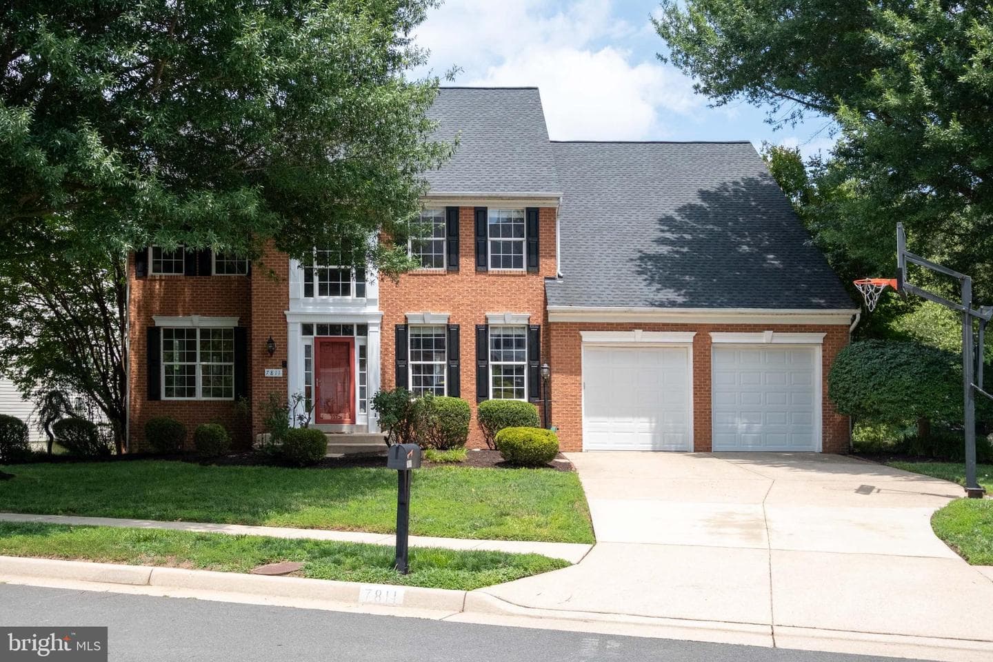 7811 Thornfield Court photo 2
