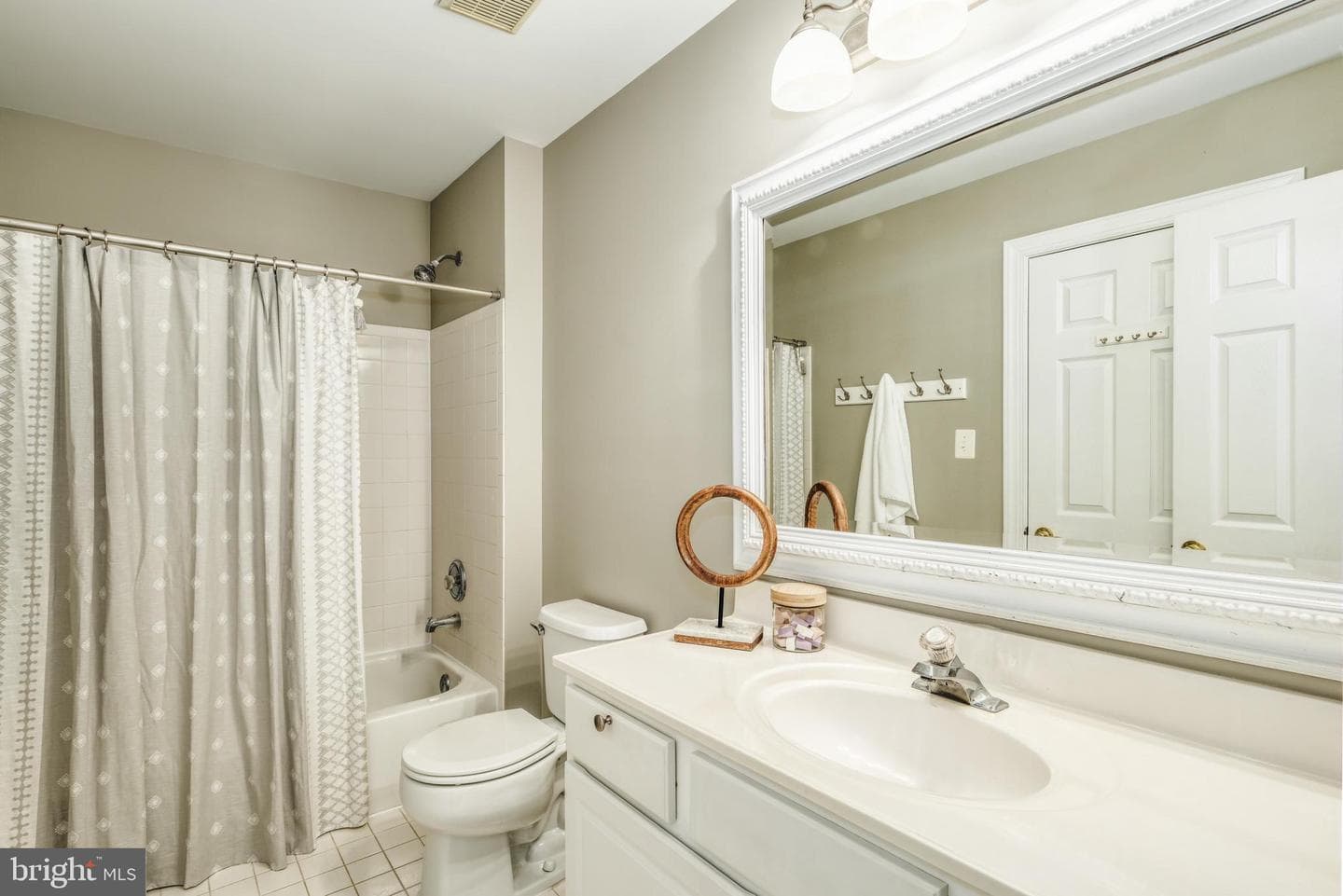 7811 Thornfield Court photo 43