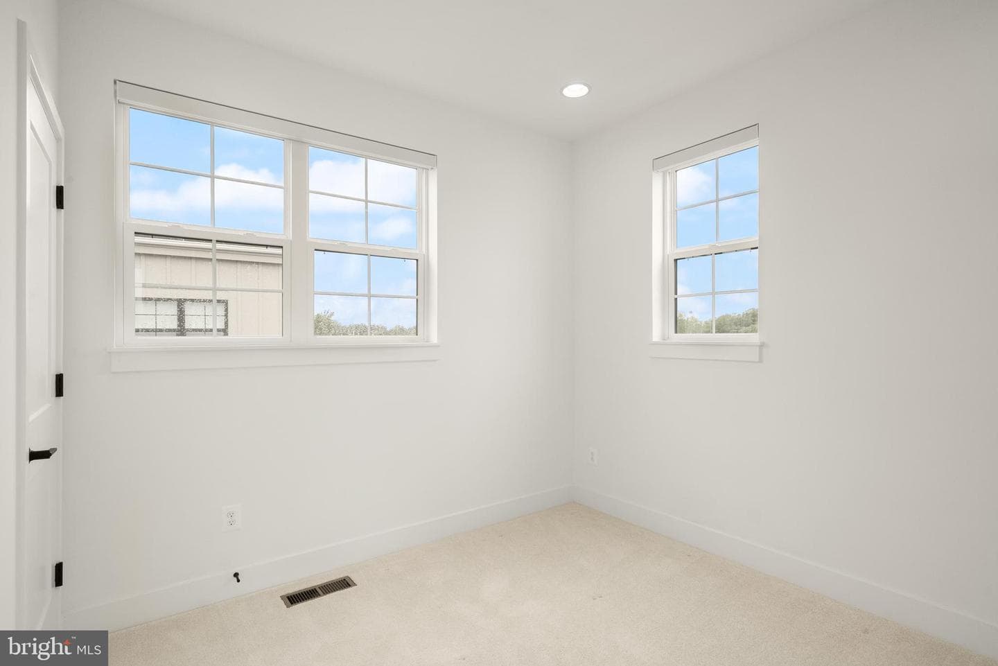 3100 Camber Place photo 43