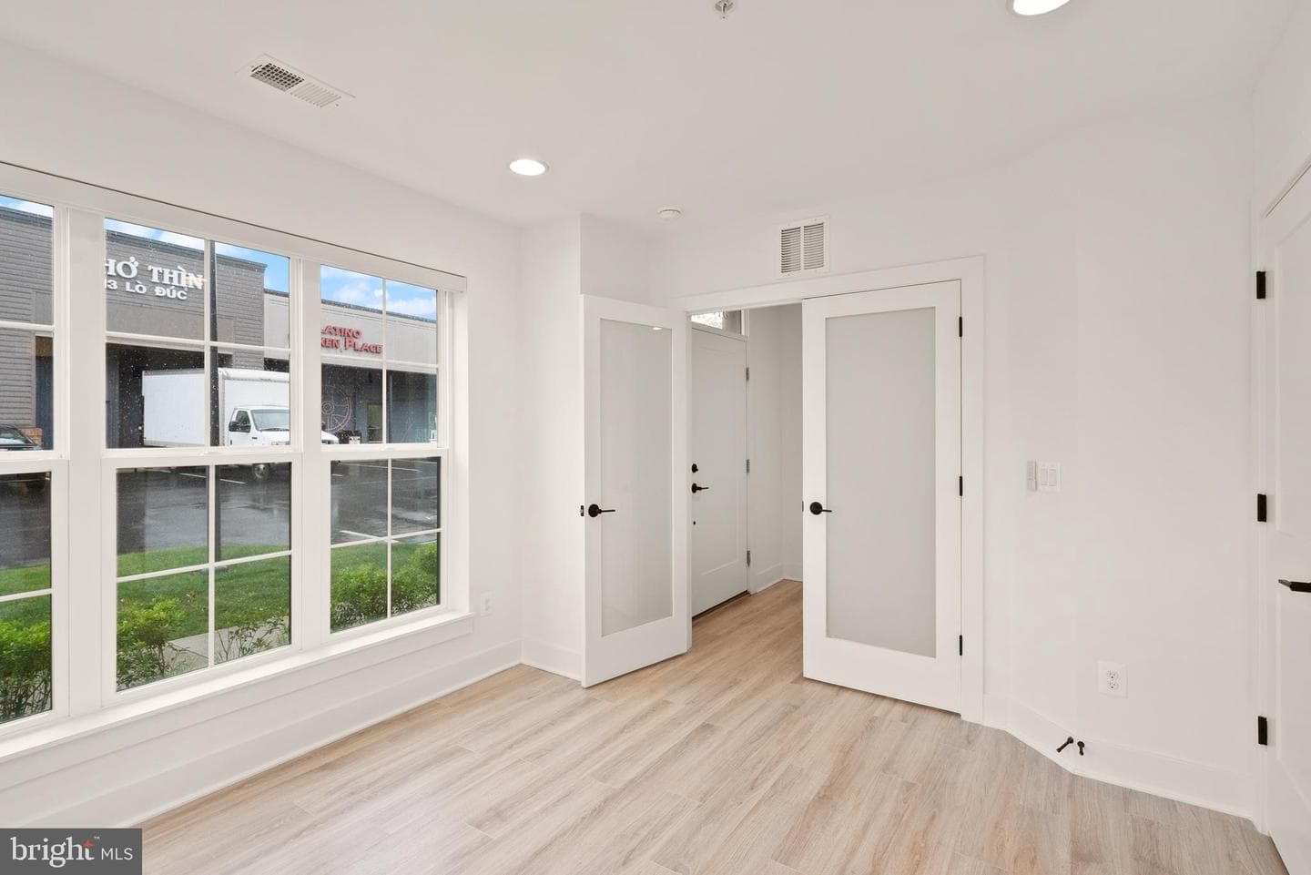 3100 Camber Place photo 8