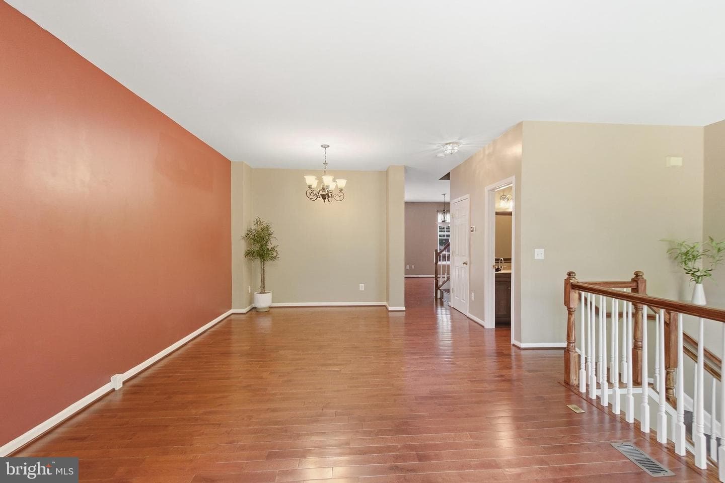 11423 Abner photo 9