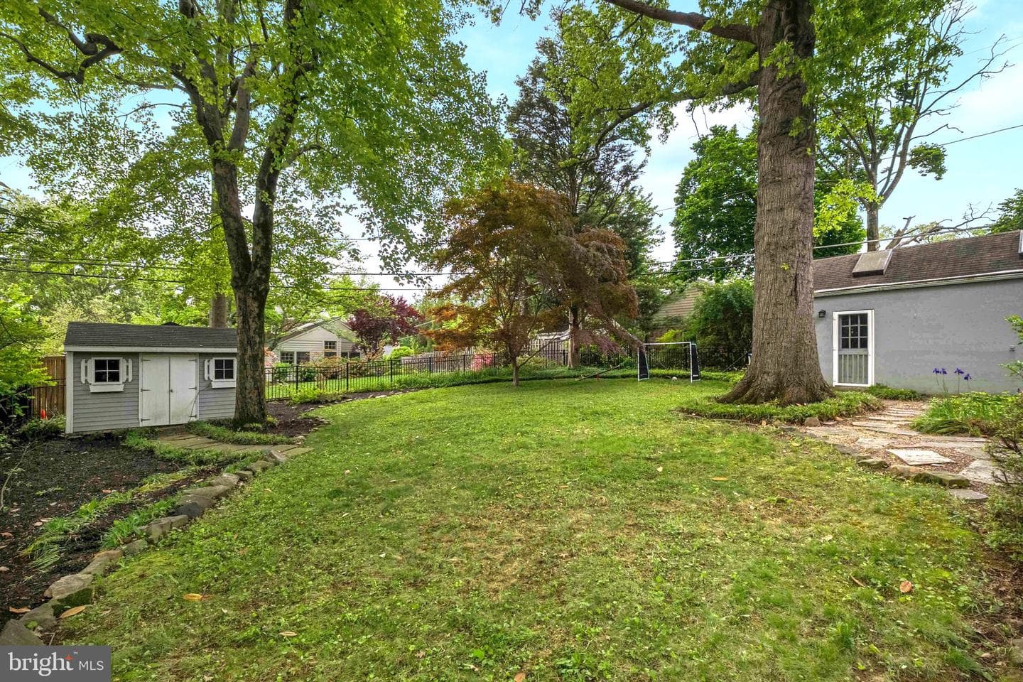 2828 Cleave Drive photo 3