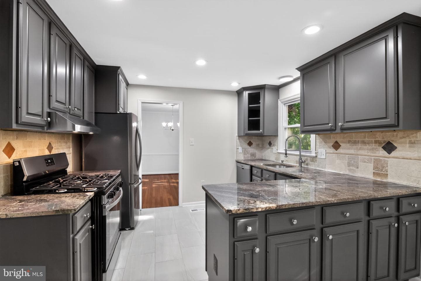 7785 Tangier Drive photo 6