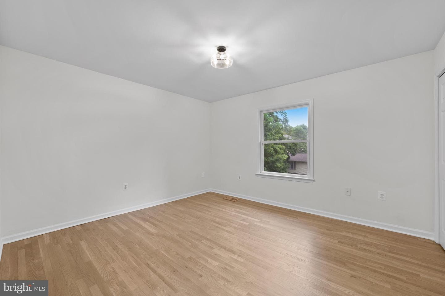 5610 Shade Tree Lane photo 30