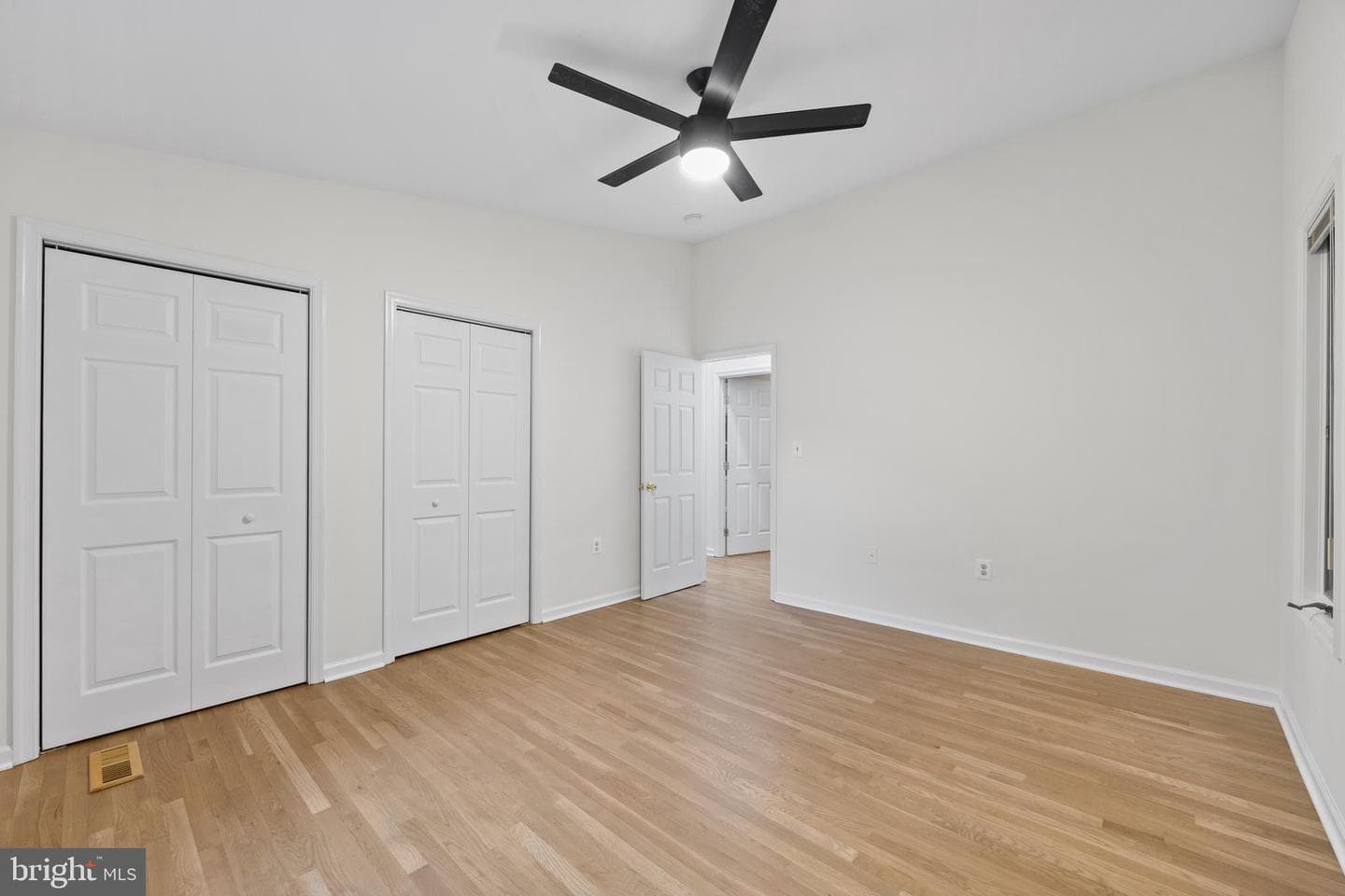 5610 Shade Tree Lane photo 33
